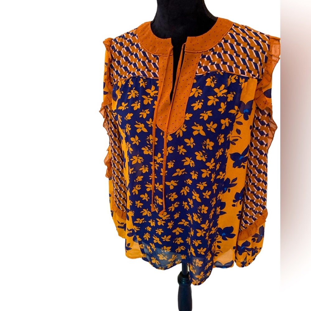 Beautiful Cabi Blouse with tag Removed